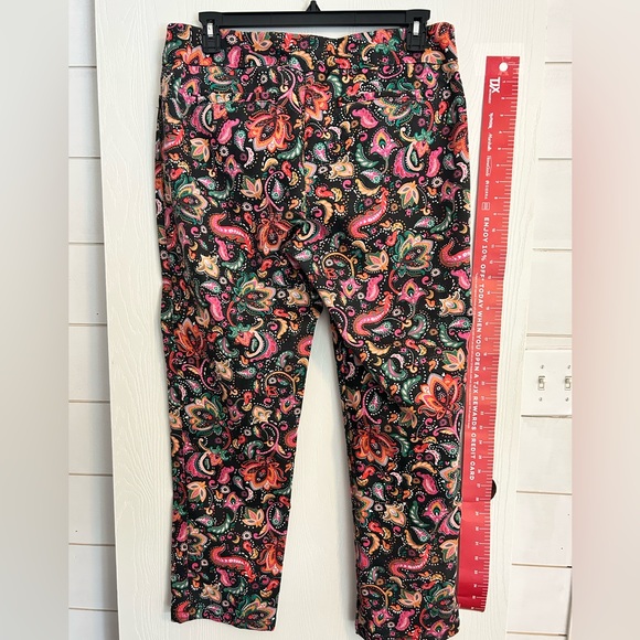 Lovely Croft & Barrow colorful paisley pants, sz 16R - Picture 2 of 3
